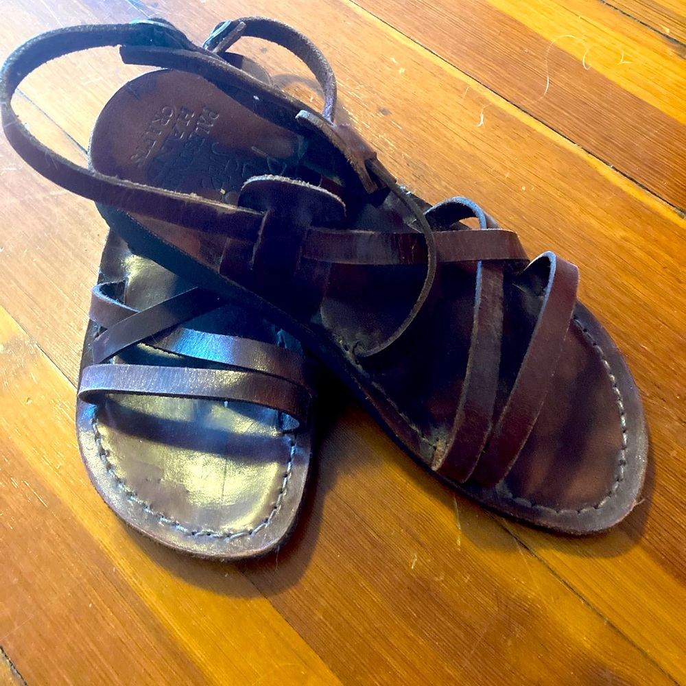 Leather sandals